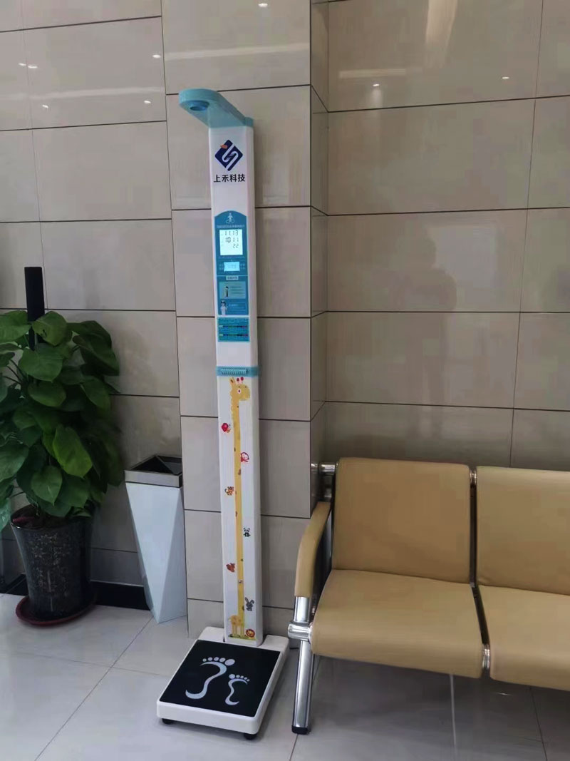 兒童智能身高體重秤.jpg 兒童智能身高體重秤.jpg