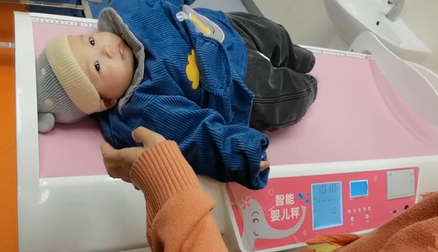 寶寶定期體檢有助于健康成長 寶寶定期體檢有助于健康成長