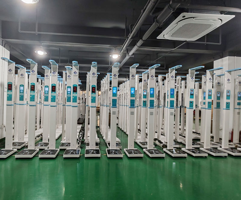 上禾便攜式身高體重秤，機身可折疊