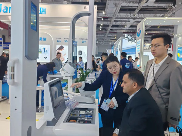 國(guó)外客戶了解后現(xiàn)場(chǎng)下單 國(guó)外客戶了解后現(xiàn)場(chǎng)下單