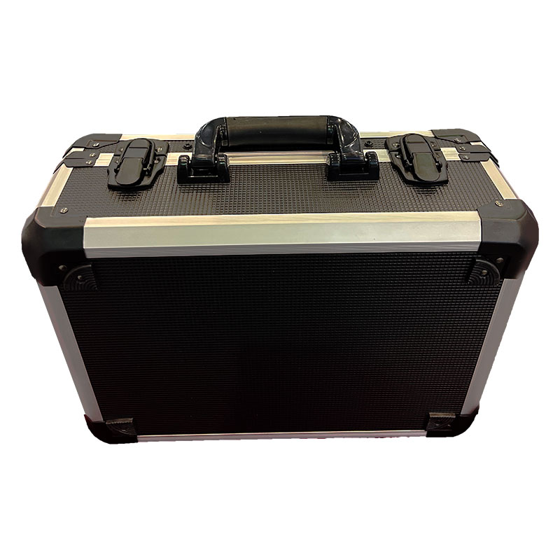 合上蓋子的便攜式健康檢測(cè)一體機(jī) 合上蓋子的便攜式健康檢測(cè)一體機(jī)